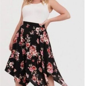 Torrid Asymmetrical Floral Skirt in Black and Pink